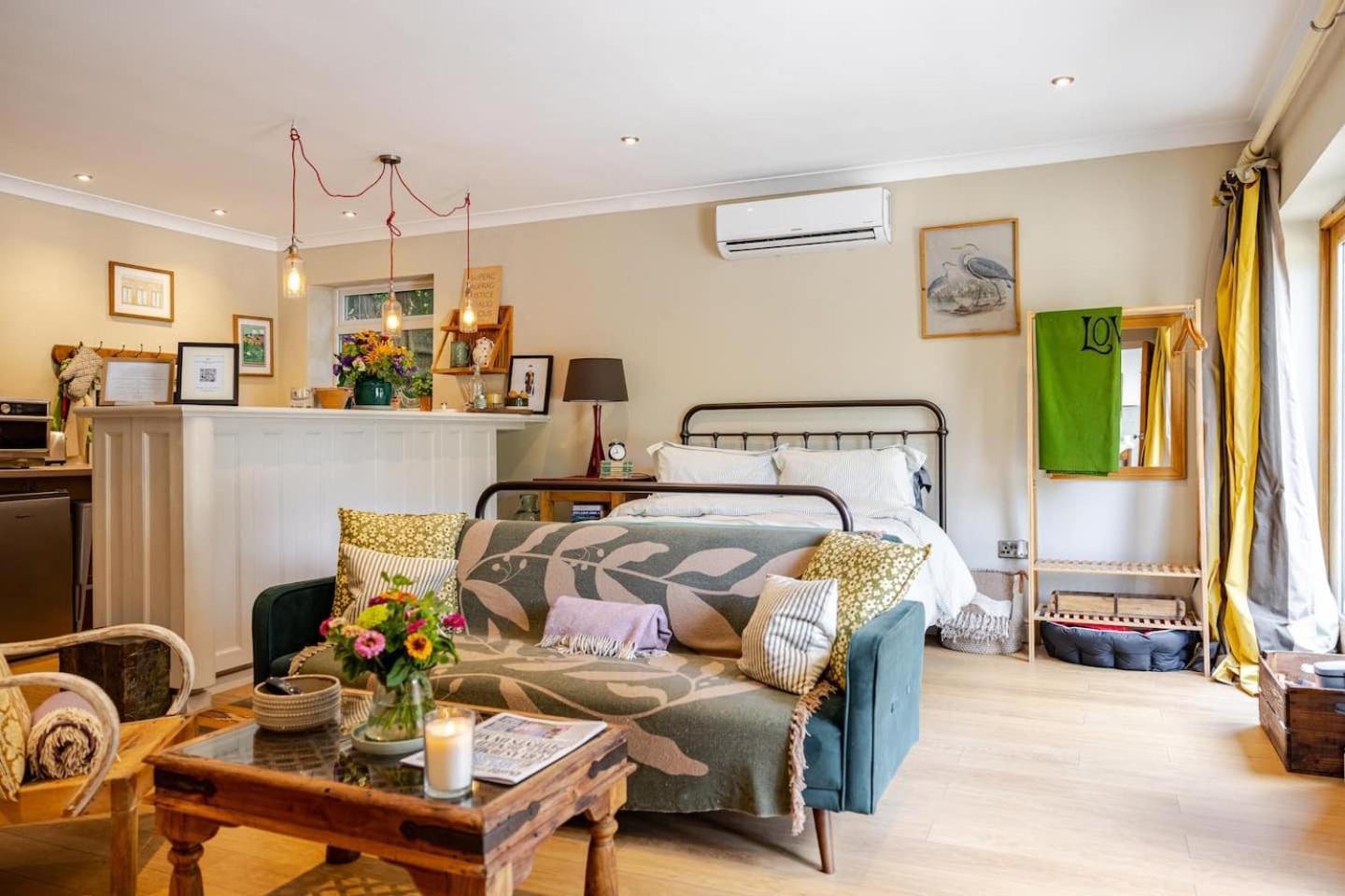 Granby Estate The Old Pool House Apartment Bradford-On-Avon ภายนอก รูปภาพ