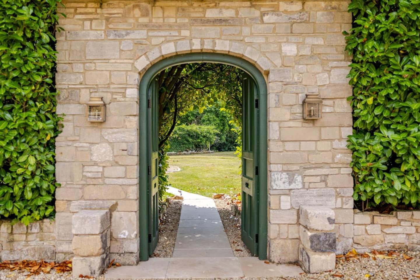 Granby Estate The Old Pool House Apartment Bradford-On-Avon ภายนอก รูปภาพ
